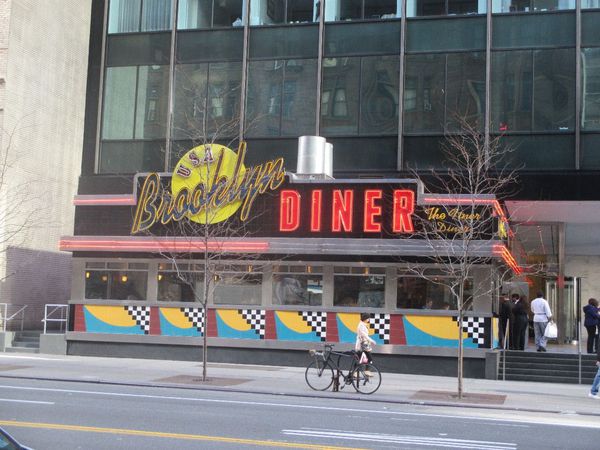 Brooklyn Diner - Norman's (Richard Gere) tip to Jo Wilf (Harris Yulin): "That meeting happens here."